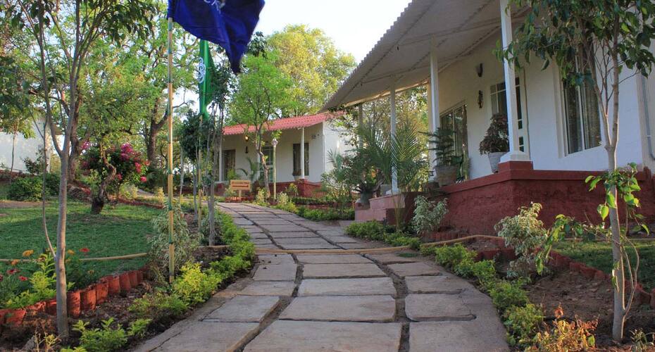 Vanasthali Cottages, Pachmarhi 3